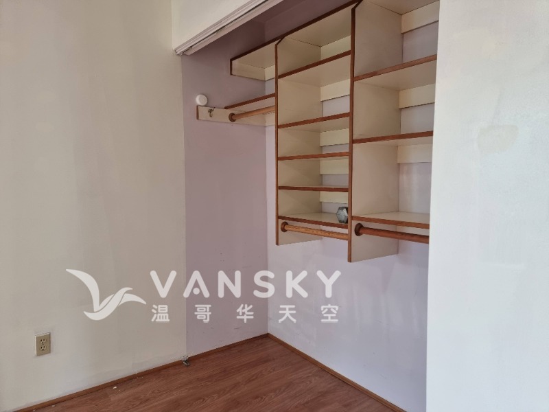 250226155505_6 2nd room storage.jpg